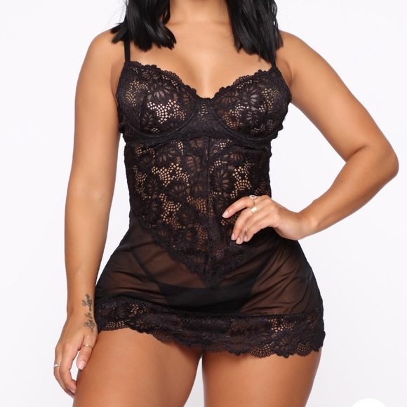 I am selling fashion nova lace lingerie - Picture 1 of 3